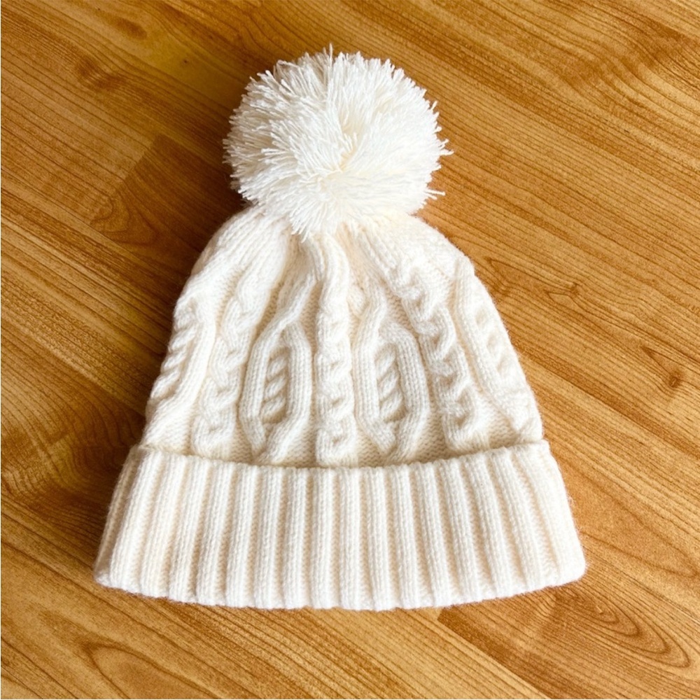 Gap girls hat 4T.
